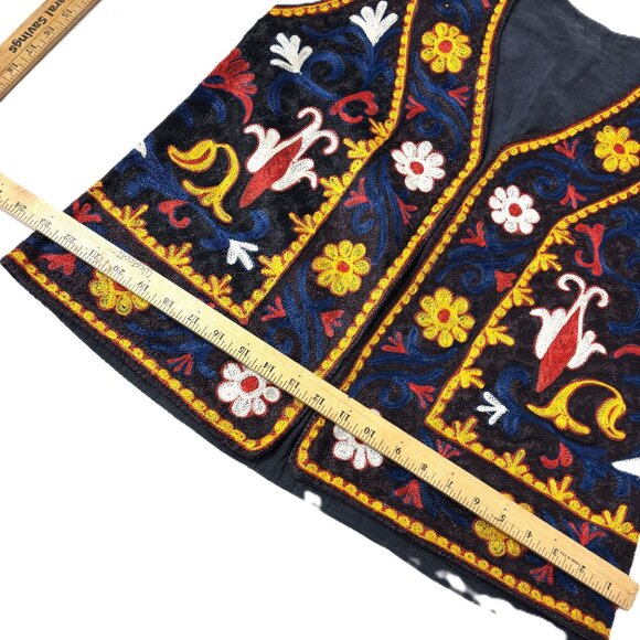 Vest VTG 70 -80's Nepal Embroidery Colorful Flowers Boho Ethnic Gender Neutral - Picture 10 of 11
